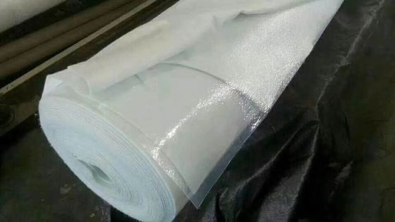 Προχωρημένο πολυεπίπεδο φράγμα για ανώτερη αδιαπέραστη σύνθετη γεωμεμβράνη