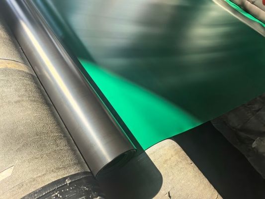 Μαύρο και πράσινο διχρωματικό HDPE ομαλή γεωμεμβράνη κατάλληλη για διάφορα αδιάβροχα έργα