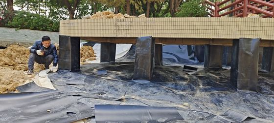 Ανθεκτική HDPE ομαλή γεωμεμβράνη για τεχνητή λίμνη Αντιδιαρροϊκό έργο Δυνατότητα ρήξης 20-80N / mm Επιμήκυνση κατά τη ρήξη 700%